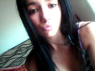 Ojala pudiera ir volando a tu ventana, llenarte de caricias sin que te despertaras..susurrarte al oido que siempre me amaras. ♥