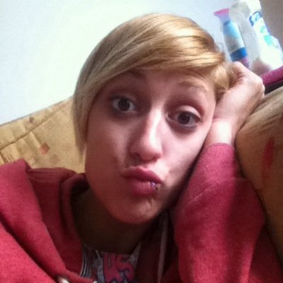 Rosie1322's profile picture. In my own little bubble, In my own little world, im pretty damn amazing ✌️