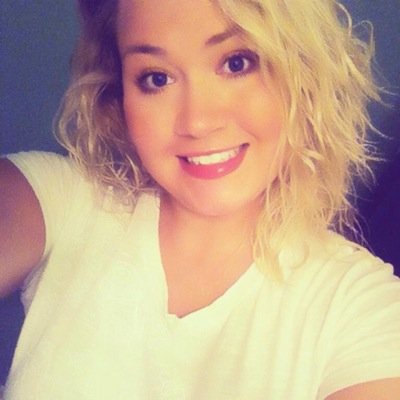 Full time mommy. Christ follower. Passionate social media ninja.