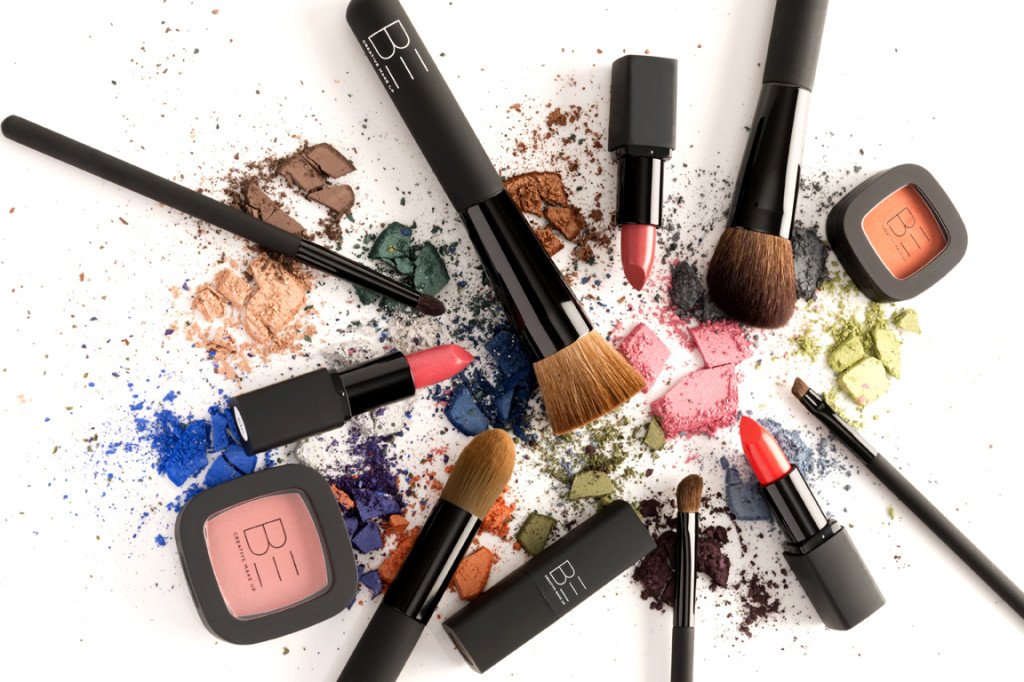 hey wij zij 2 meiden die over beauty, fashion en lifestyle bloggen.