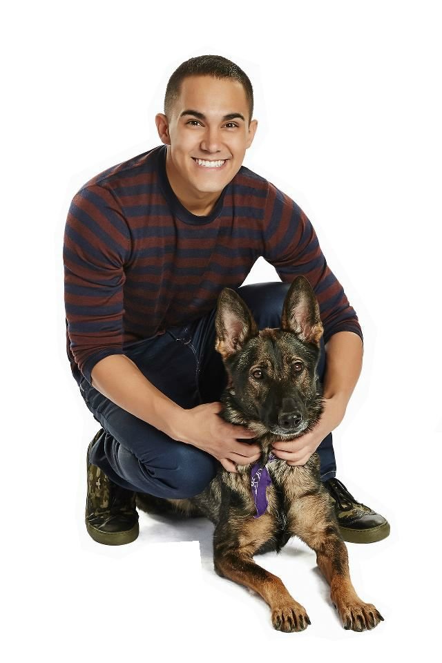 Hola soy Evelyn me encanta BTR Justin Bieber y Austin Mahone son los mejores Mi Artista Favorito es Carlos Pena de BTR WAZZA!
