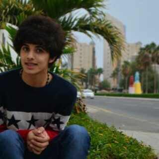 ‏‏لك في حياتي قصة حب ومعانة ♥ عَبّدُآُلَلَهِہ‏‏ آُلَثًبّيـﮯتُيـﮯ