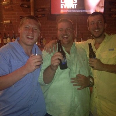I like beer, Alan Jackson, ranch, mtn dew, and everything American. ΠΚΑ Fall '11. ETSU Nursing.