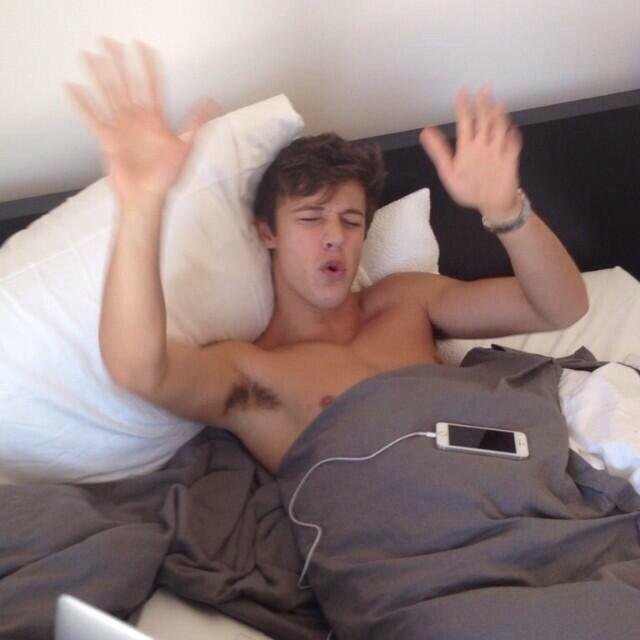 Yeah I'm a boy and I like Magcon, so what. Follow 4 follow