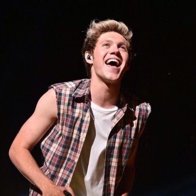 Follow me i follow back, promise
