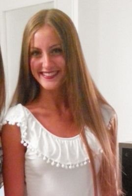 Estudiante del doble grado de Derecho y FICO en la Universidad de Sevilla.   Siempre con una sonrisa en la cara.