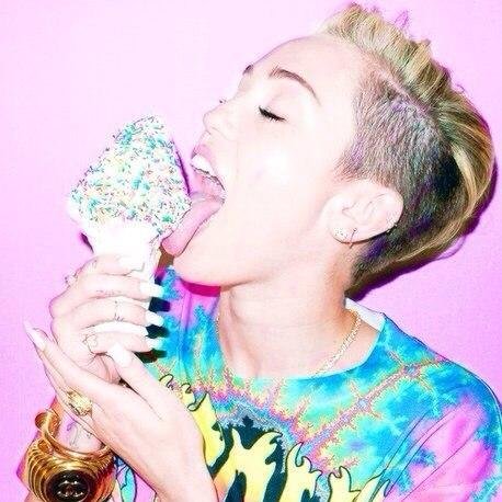 _Floret66's profile picture. 