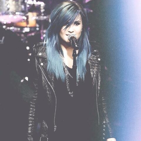 i do gain tweets
#votedemilovato