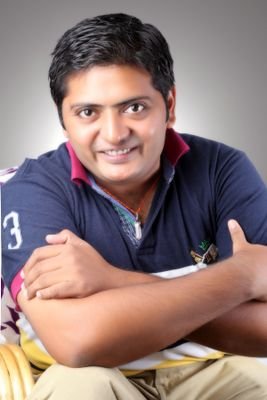 I am forex person by brain and a poet by heart..Like to spend time with family and friends...