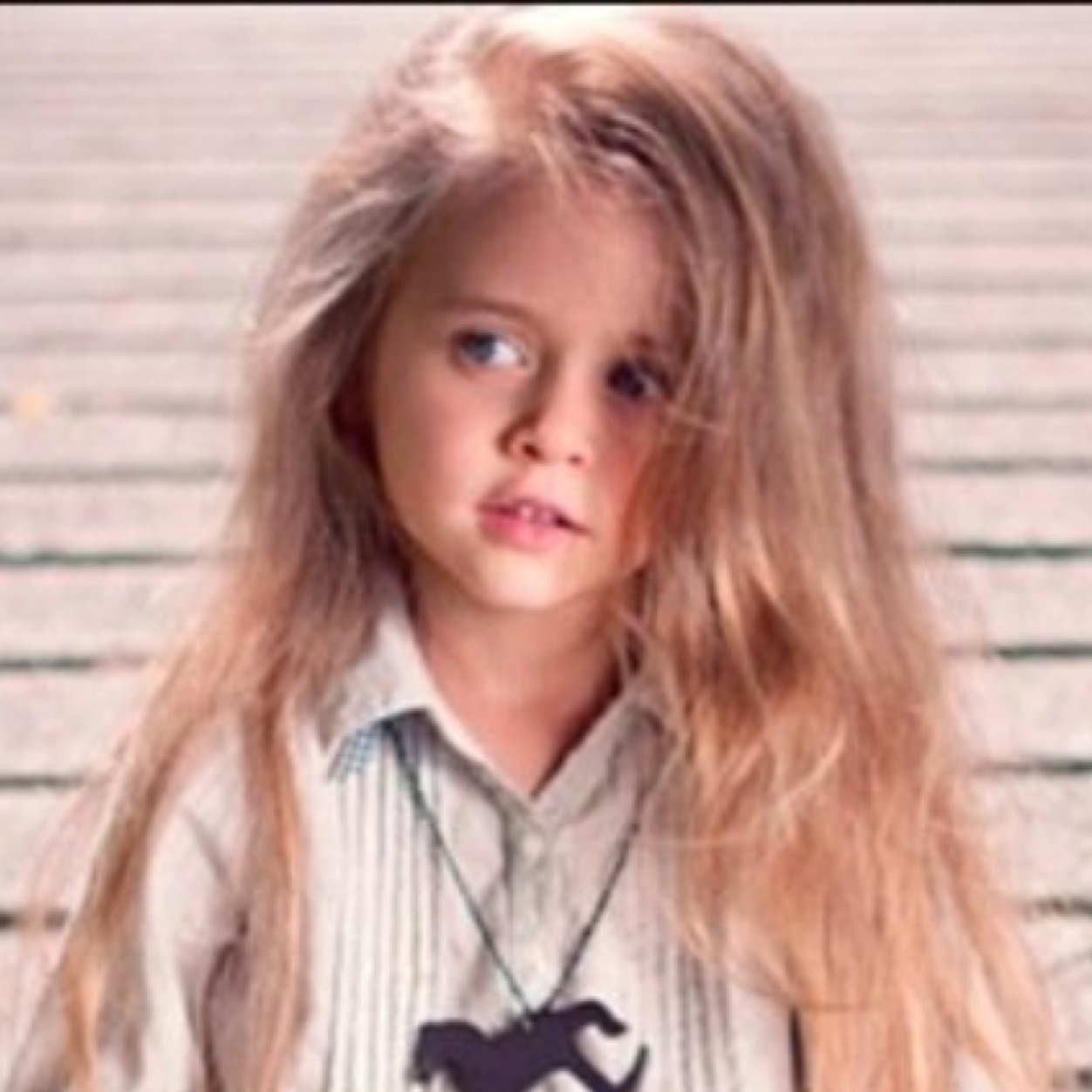 Hello i am Jewel, I am 5 years old, I dont have any family and would like one i will take anyone for a family or friends