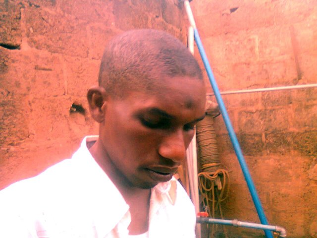 i'm always who i want 2 be, and who u like 2 see, simply mean i am man of people ............. God is great.
