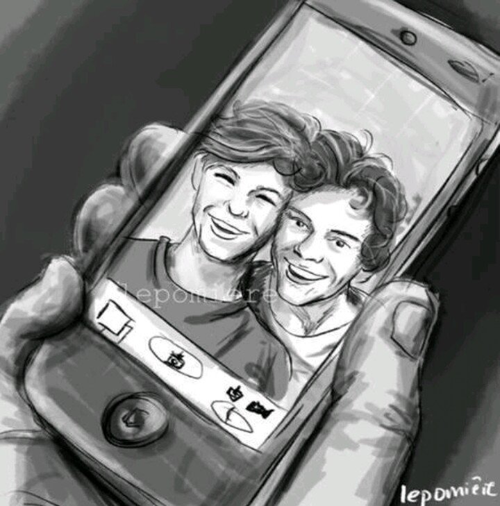 Hello beautiful! Please follow @MyTomlinsanity ♥