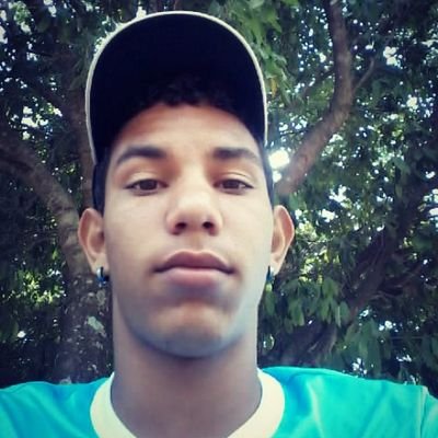 sou filho, daquele que do céu estremeceu o inferno,  então nao tem nada que possa me parar :))