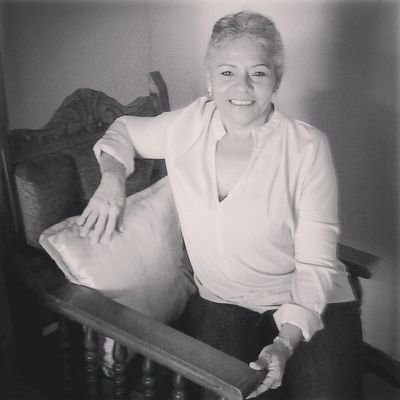 Venezolana. Escritora. Gaitera. Ambientalista. Progresista. Ex- jefe de oficina de Ipostel. Madre de @PetitLuisG, @Jmariepetit , @Janniber y Ender