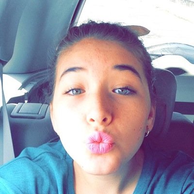 follow me and I follow back✌️