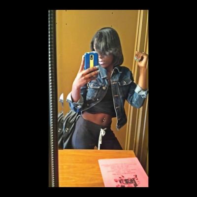 CourtineaW's profile picture. 