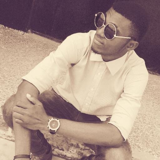 #lover of Internets Works, also love sport Esp football and basket ball.
