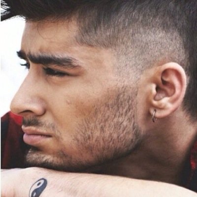 I am a Zayn girl with a crush on Luke. Oops.  #WWAPhilly 8/13/14~8/14/14  Follow my real account @jessilynnhurley