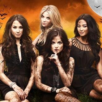 Exclusive Pretty Little Liars content from Spylight. Kisses. -A