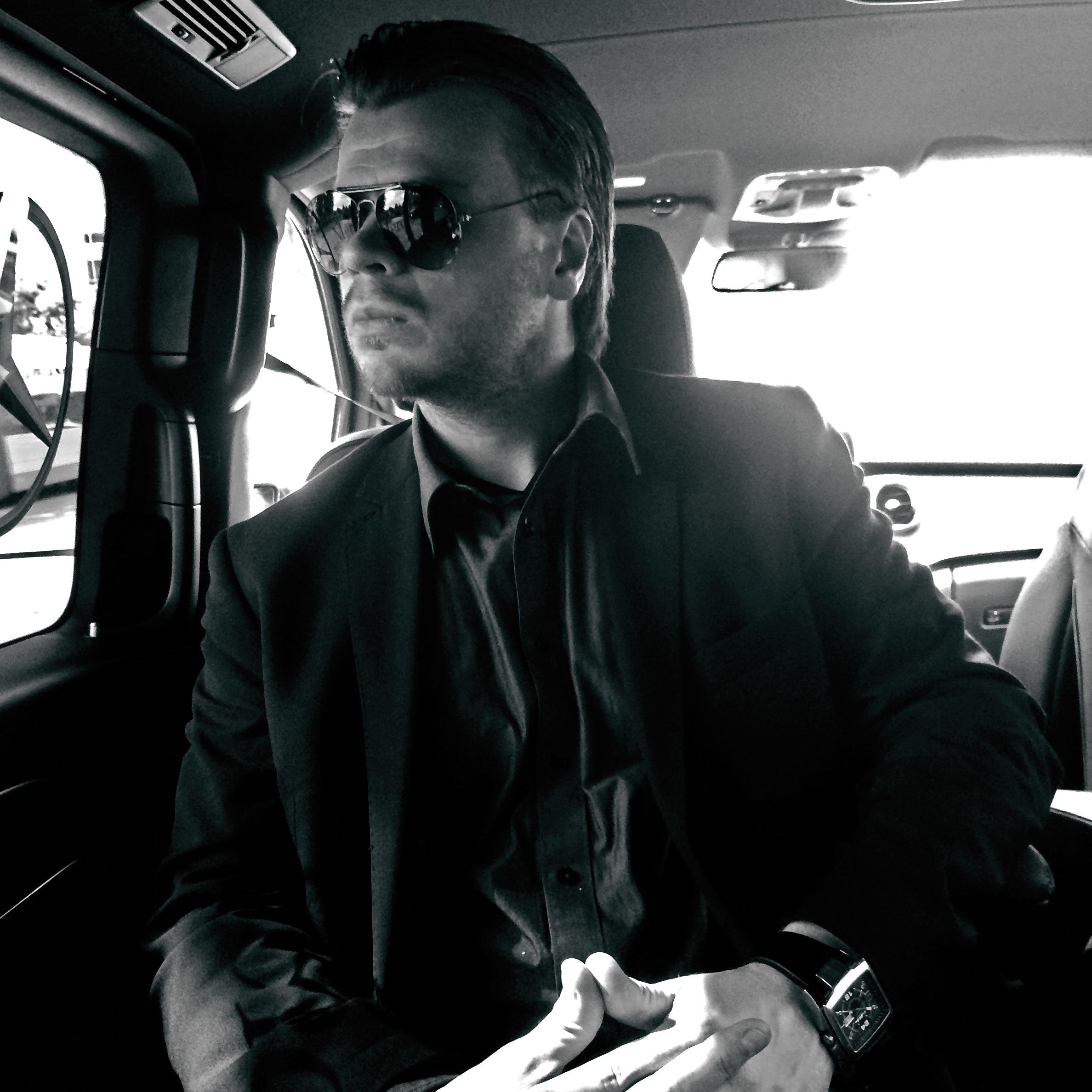 MagisterFSmith's profile picture. Fashion Consultant, Modelscout, Photographer for @ECHTHERZ