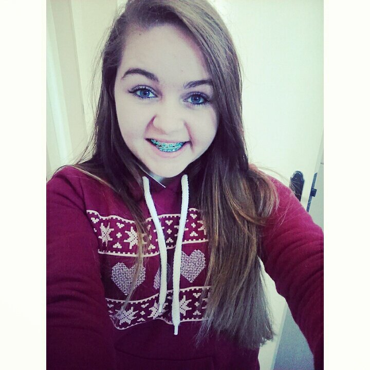 bonecapequena's profile picture. 