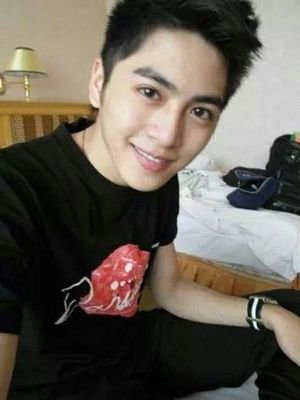 follow me back plssssssss...