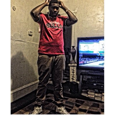 thrown watcher just waiting for my chance to make you watch ...#LakerNation #MambaLife #HTown #609 or die