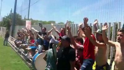 No te fíes ni de tu sombra; solo quedate con aquellos que estuvieron en los malos momentos, el resto solo pasan por tu vida.