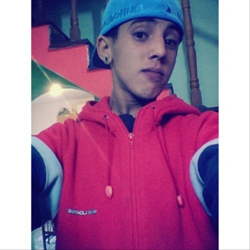 Ta perdido ? Me segue kkkk Solteiro , 16 anos , whats 949820325 chama la