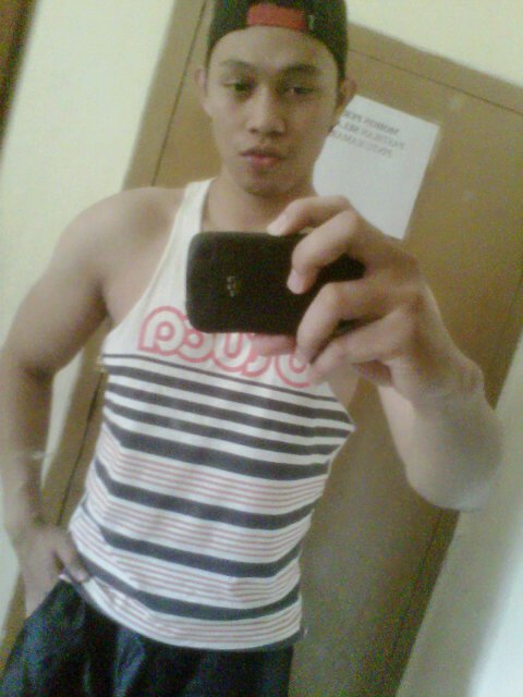 Announcer @warnaradio .. I'm Simple