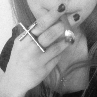 I love smoking, bitching, and eating. I like girls who like girls. I'm a princess. #StonerBabe #BongBeauty #VeniVidiVici ✨