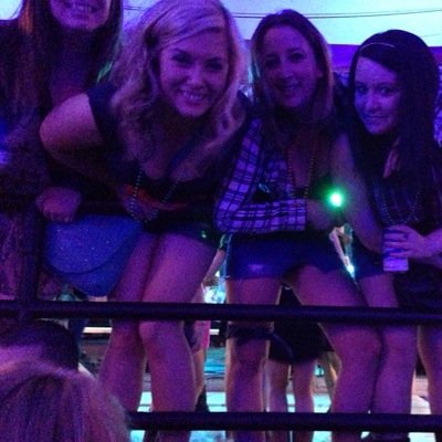 angela_cartmell's profile picture. 