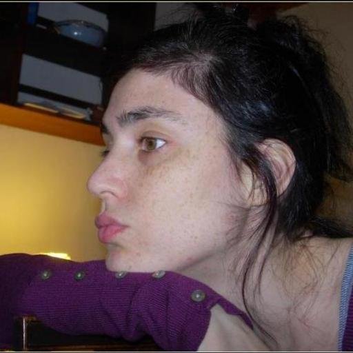 la muchacha del maL