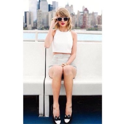 free follow!! pls follow @rainydayswift bc she thinks youre beautiful ◡̈