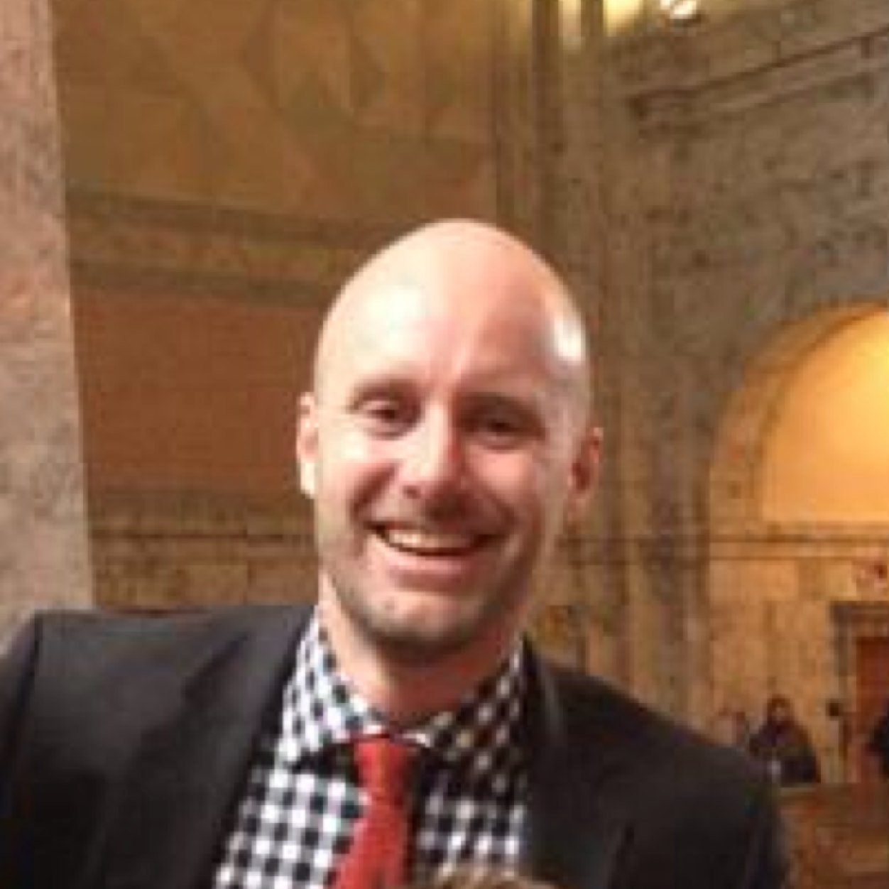 t_cutts's profile picture. 