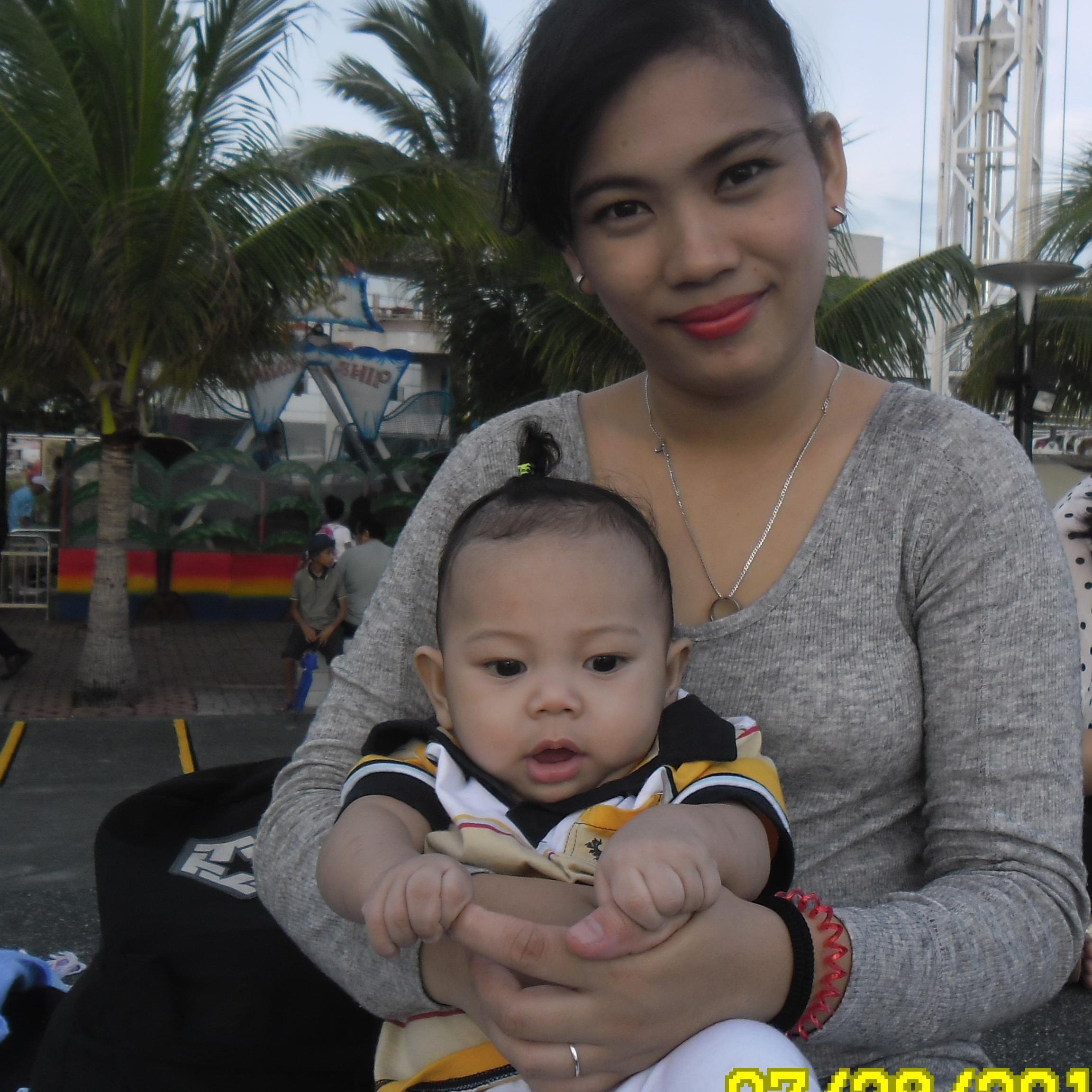 i love my family :)