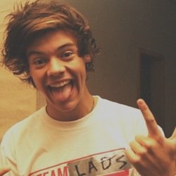 1Dzayum's profile picture. hey it's a free follow from @dna1Dfr go follow this account. She follows back :) Love thank you