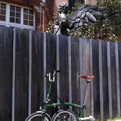 Un usuario de #Brompton y seguidor de #Swift (no Taylor!). Mis retwits son por archivo histórico, no por adhesión!