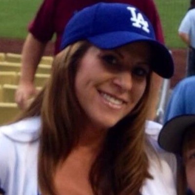 Mother to 2 wonderful daughters! Always live life like a 3 and 1 count! DODGERS fan for life! 💙⚾️