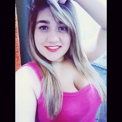 ㅤㅤㅤㅤ
Eu gosto de pessoas simples que me tiram sorrisos bobos.