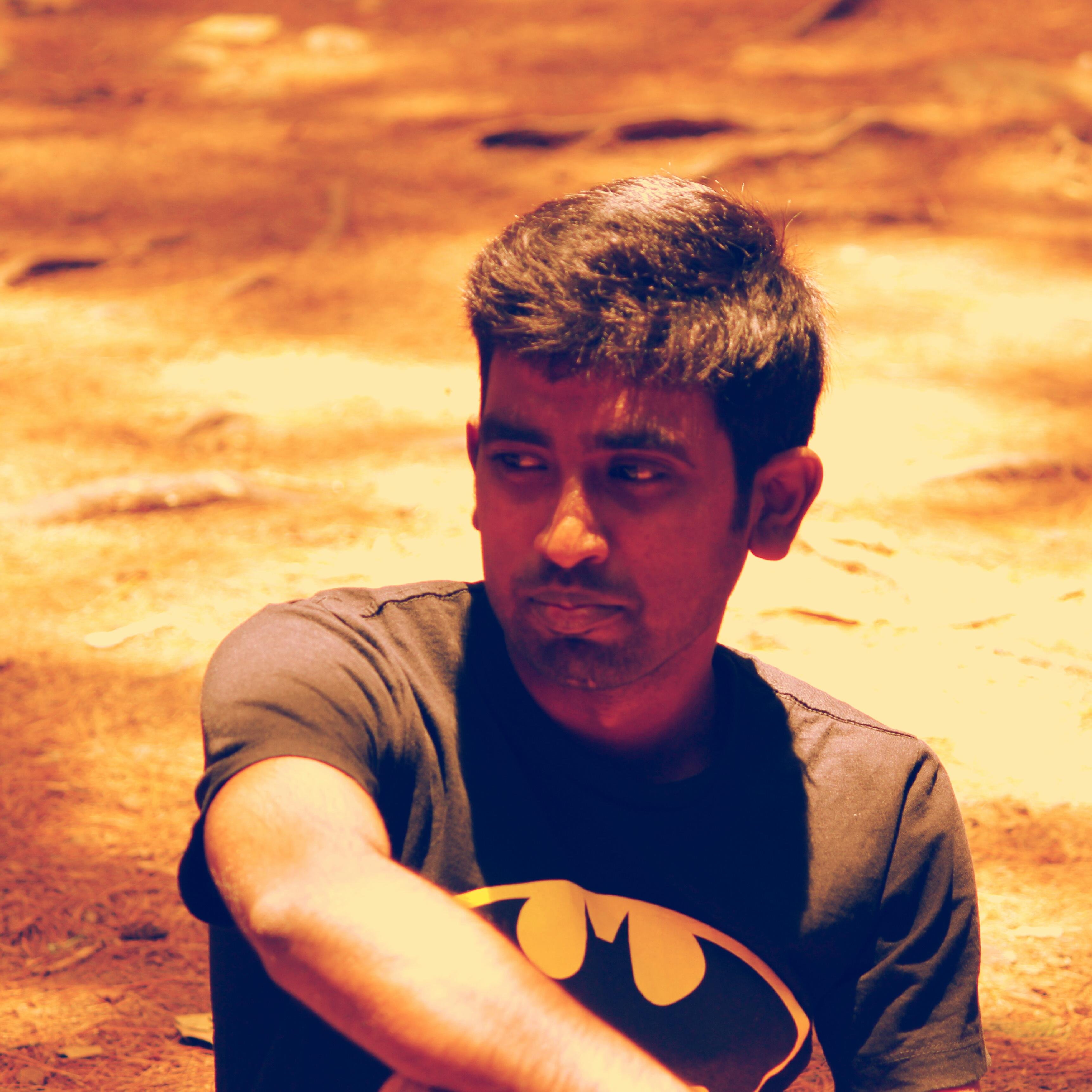 60 kg Pizza Lover, Loves to make and break things, Web Developer. ♥️ Chennai ♥️