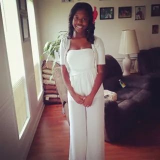 Like a perfect scene from a movie screen we're a dream come true 
suited perfectly for eternity
{Lacosse}{HHS}{sophomore}