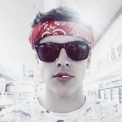 please talk to me so i can say i have friends ⠀⠀⠀⠀⠀⠀⠀⠀⠀⠀⠀⠀⠀jack killinsky ♡ 0/12 ♡
