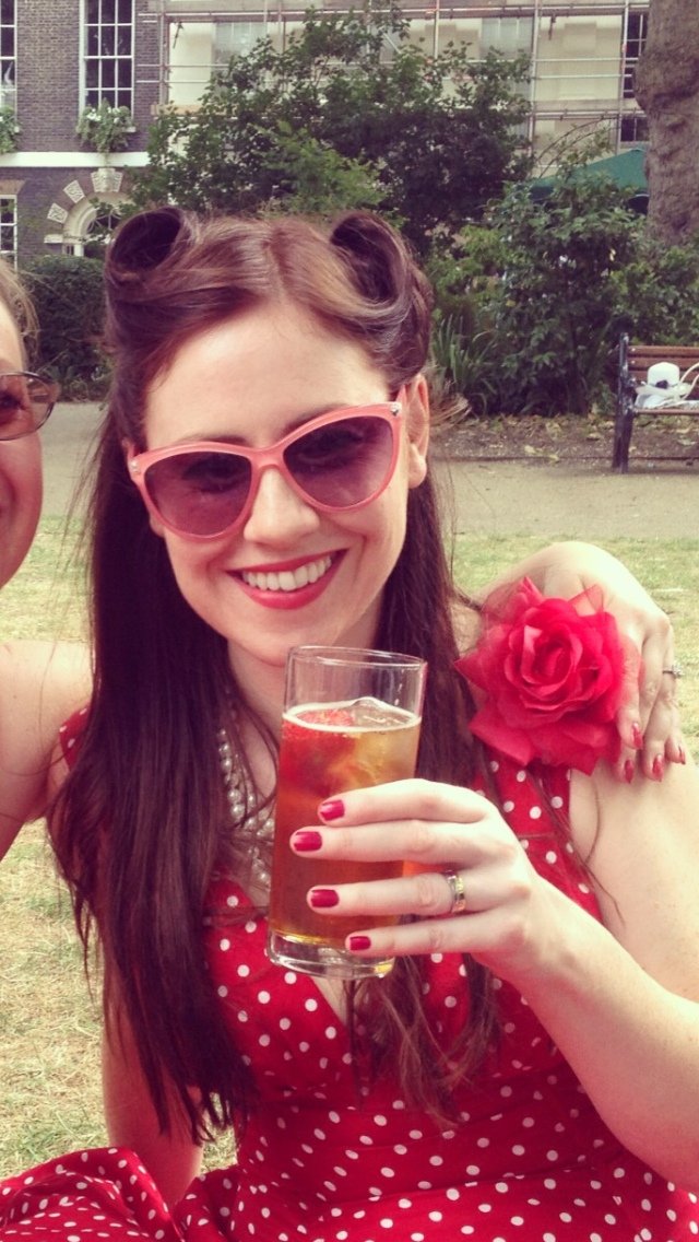 Blogger at http://t.co/BfzwPjSCqr Ramblings of a writer, new mum and sensation seeker.