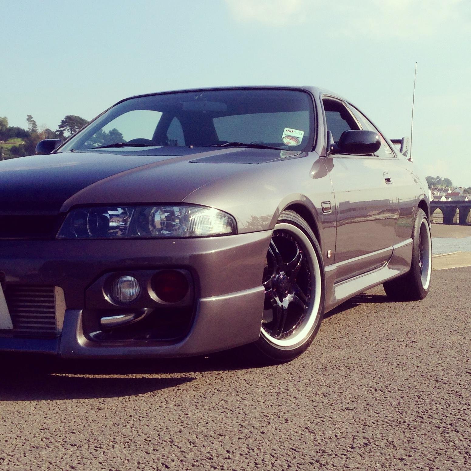 im from devon in uk! love drifting and takeing pictures also love las vegas! all pictures are mine unless it says other wise :)
