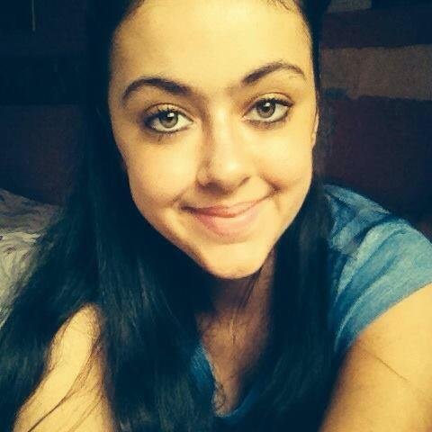 Hey Everyone! I'm Lara 12 Years Old, Just myself Please follow me I'll Follow Back tc everyone :-*