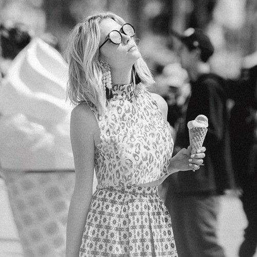 cathpoesz's profile picture. HAKUNA MA'VODKA means no memories for the rest of your night