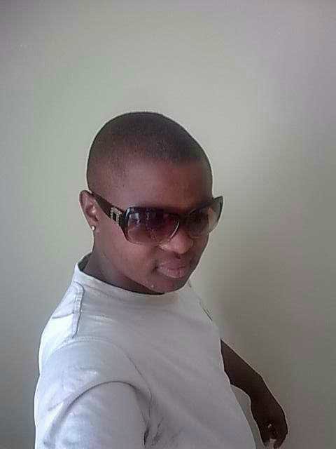 I am not difficult I am simple bt dignity represent my self