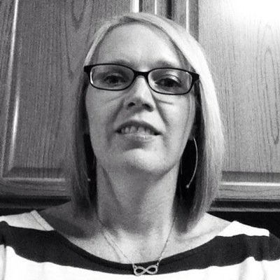 Mom of 2, runner, golfer, ISU fan.