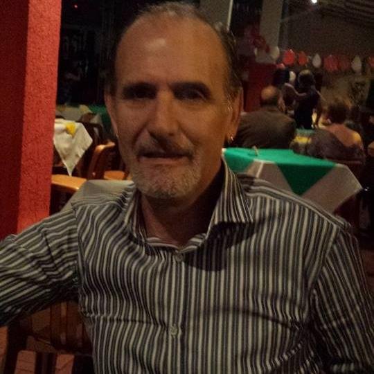 igbindenan's profile picture. Família, amigos, dança  e religião, são coisas que amo e prezo muito.
Viver sem ter culpa, e sem culpar a vida pelos meus enganos, amar muito e ser feliz.